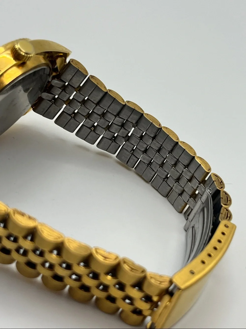 Lindenwold Gold Stainless Bracelet Quartz Watch with Crystal Markers
